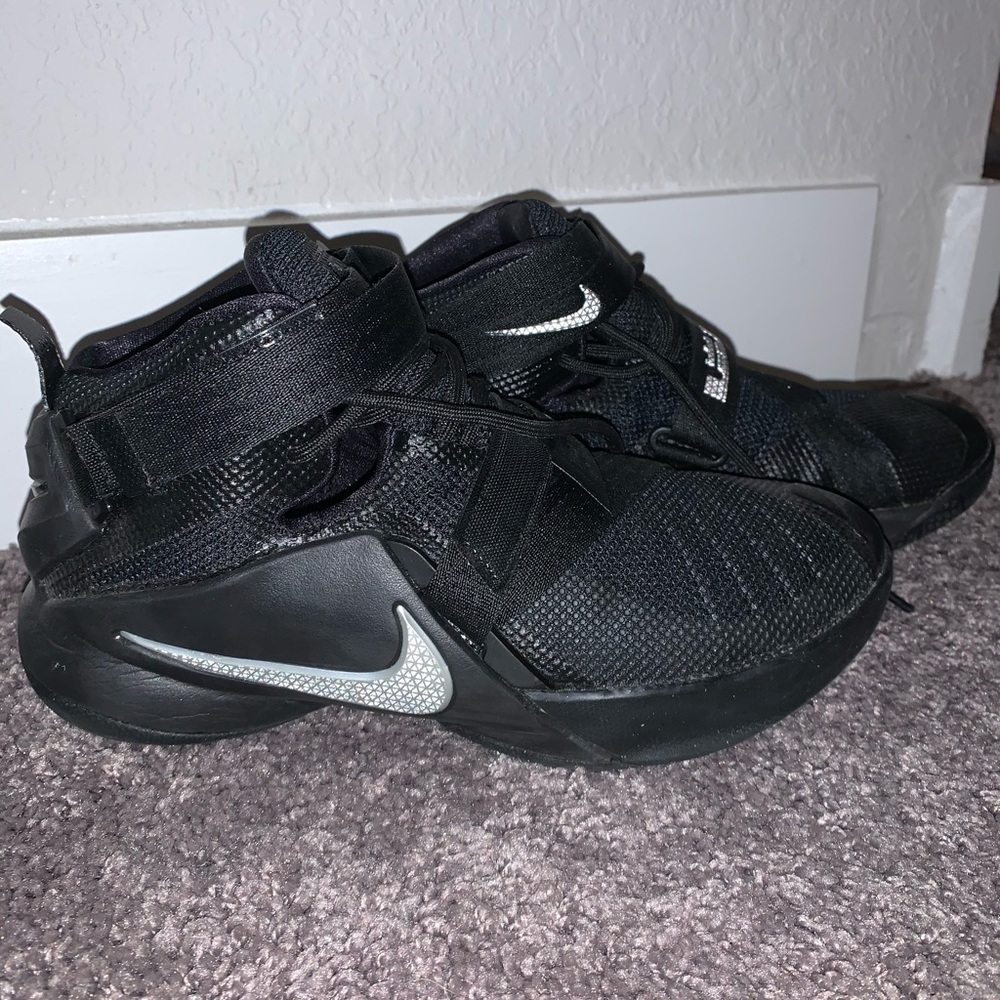 Lebron James Nike Basketball shoes